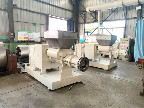 單螺桿催化擠條機(jī)由什么組成